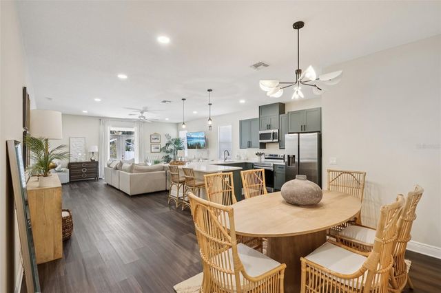 1807 E POWHATAN AVENUE, Tampa, FL 33610