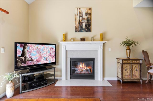 51 Eagle Circle, Bohemia, NY 11716