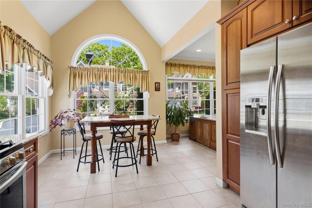 51 Eagle Circle, Bohemia, NY 11716