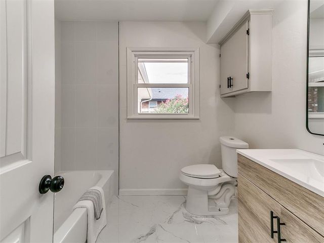 2712 Abbey Road, Oklahoma City, OK 73120