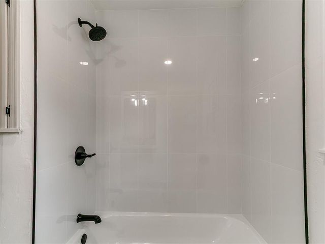 2712 Abbey Road, Oklahoma City, OK 73120
