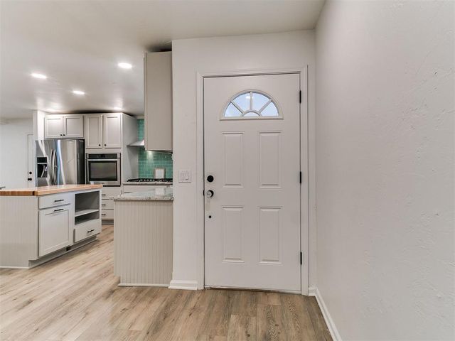 2712 Abbey Road, Oklahoma City, OK 73120