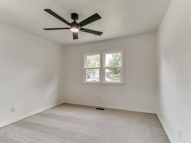 2712 Abbey Road, Oklahoma City, OK 73120