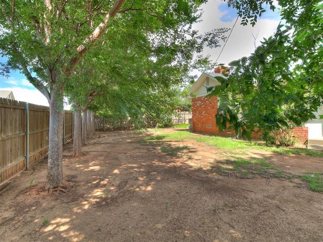 2712 Abbey Road, Oklahoma City, OK 73120