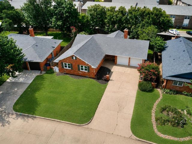 2712 Abbey Road, Oklahoma City, OK 73120