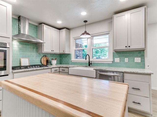 2712 Abbey Road, Oklahoma City, OK 73120