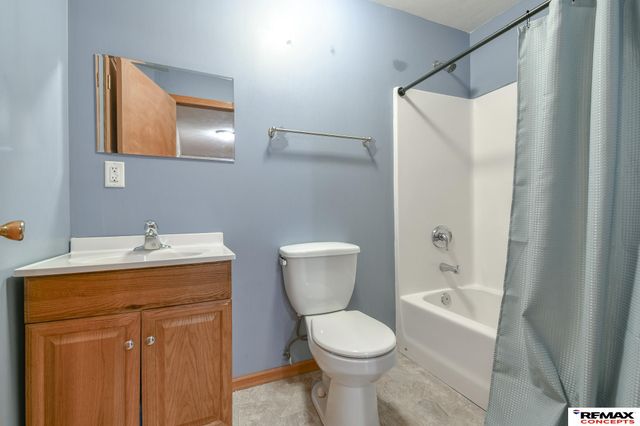 2966 W Rose Street, Lincoln, NE 68522