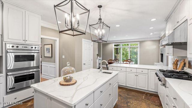 9101 Grey Pointe Drive, Knoxville, TN 37922