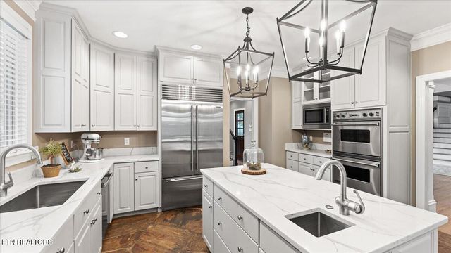9101 Grey Pointe Drive, Knoxville, TN 37922