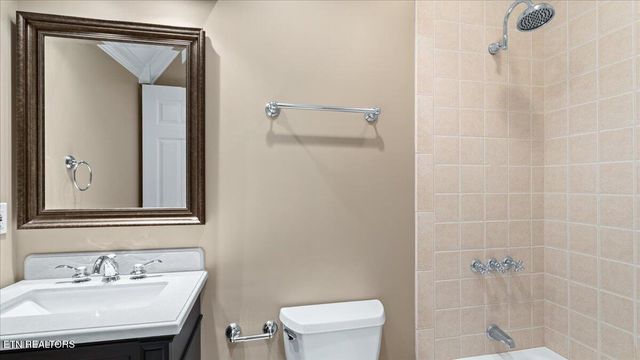 9101 Grey Pointe Drive, Knoxville, TN 37922