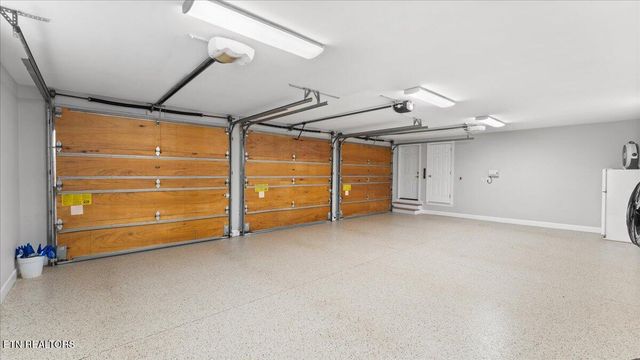 9101 Grey Pointe Drive, Knoxville, TN 37922