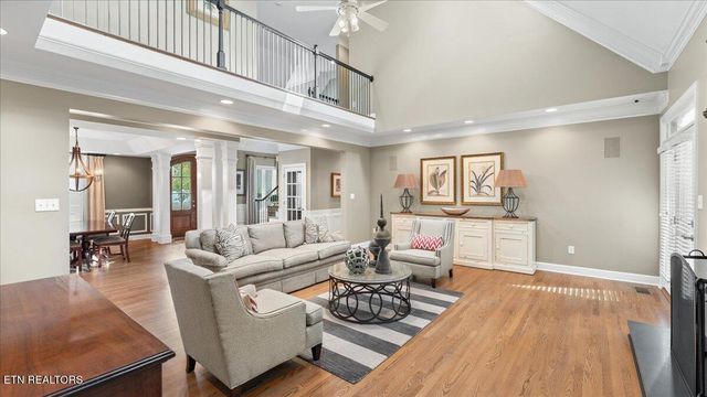 9101 Grey Pointe Drive, Knoxville, TN 37922