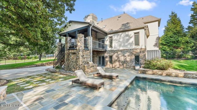 9101 Grey Pointe Drive, Knoxville, TN 37922