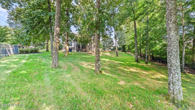 9101 Grey Pointe Drive, Knoxville, TN 37922
