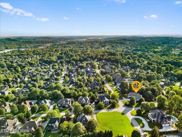 9101 Grey Pointe Drive, Knoxville, TN 37922
