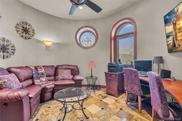 42 Dicks Castle Road, Garrison, NY 10524