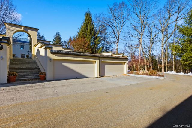 42 Dicks Castle Road, Garrison, NY 10524
