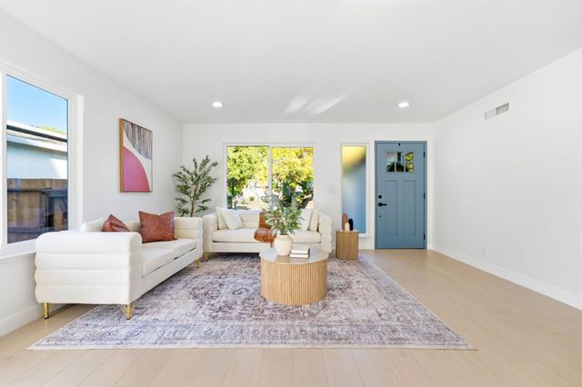 243 Moselle Court, San Jose, CA 95119