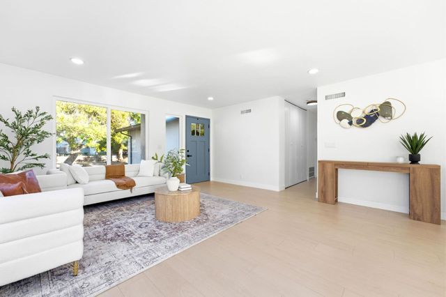 243 Moselle Court, San Jose, CA 95119