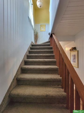 927 S Hutchins Avenue, York, NE 68467