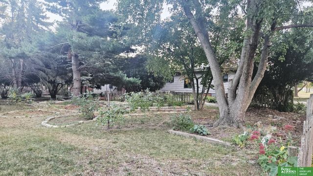 927 S Hutchins Avenue, York, NE 68467