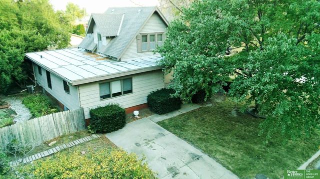 927 S Hutchins Avenue, York, NE 68467