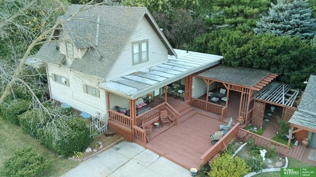 927 S Hutchins Avenue, York, NE 68467