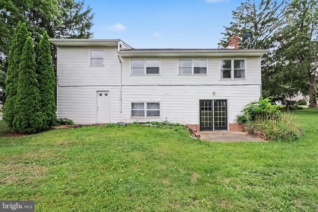 705 HENRY ST, Mechanicsburg, PA 17055