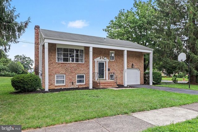 705 HENRY ST, Mechanicsburg, PA 17055