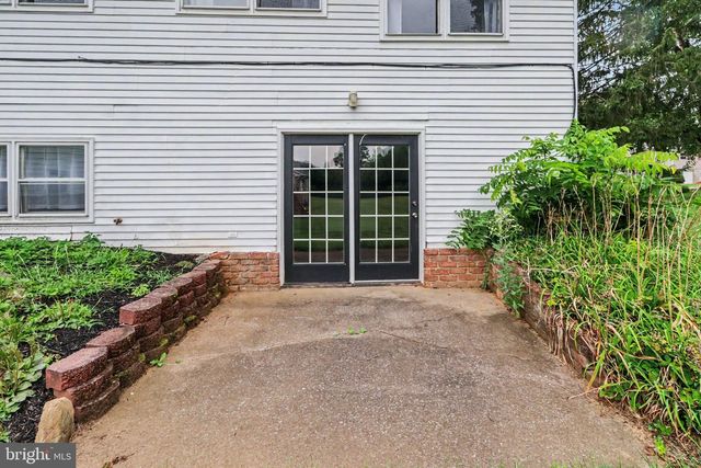 705 HENRY ST, Mechanicsburg, PA 17055