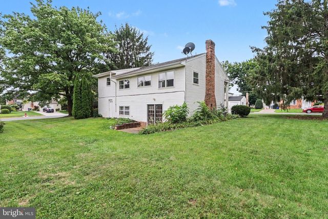 705 HENRY ST, Mechanicsburg, PA 17055