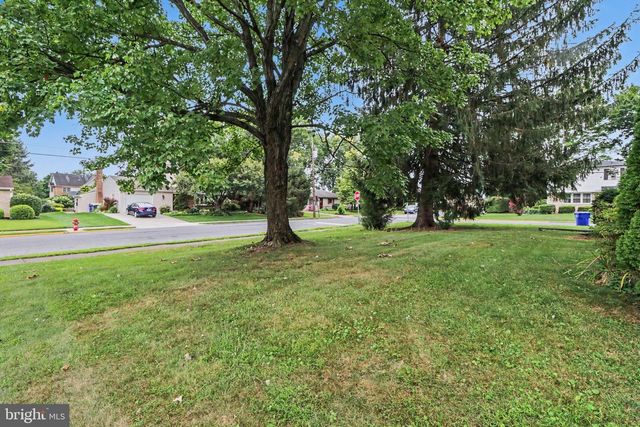 705 HENRY ST, Mechanicsburg, PA 17055