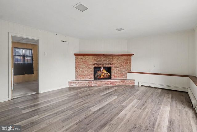 705 HENRY ST, Mechanicsburg, PA 17055