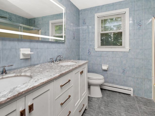 127 Westgate Road, Waltham, MA 02453