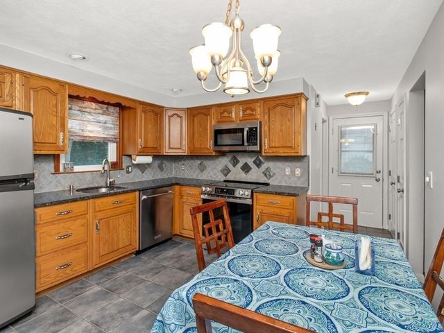 127 Westgate Road, Waltham, MA 02453
