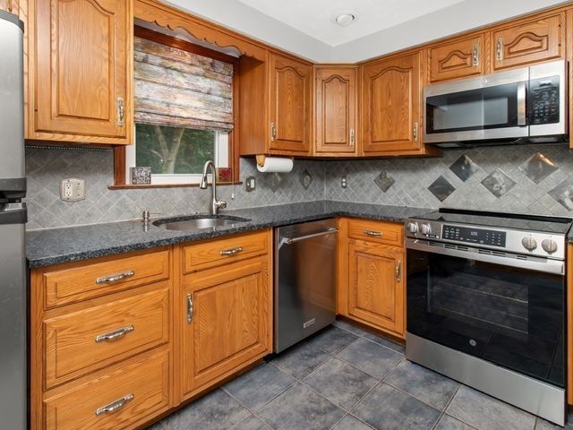127 Westgate Road, Waltham, MA 02453