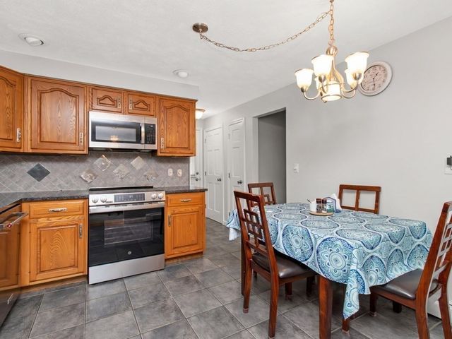 127 Westgate Road, Waltham, MA 02453