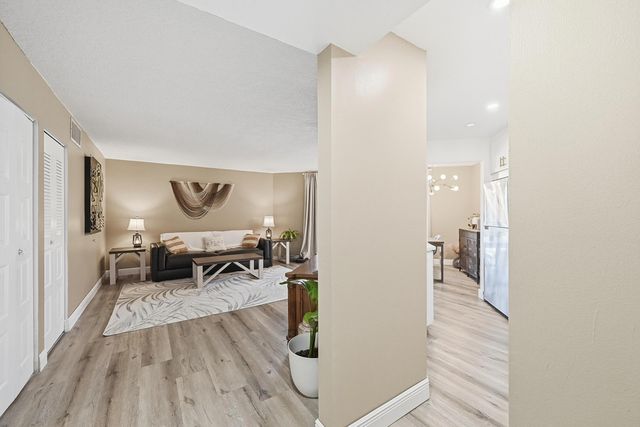 6755 W Broward Boulevard 304, Plantation, FL 33317