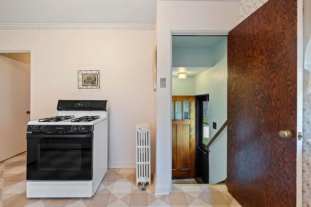 1146 DOUSMAN STREET, Green Bay, WI 54303