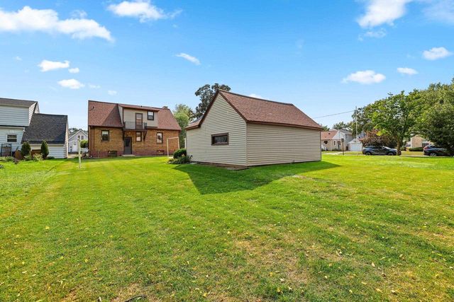 1146 DOUSMAN STREET, Green Bay, WI 54303