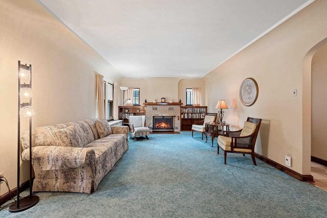 1146 DOUSMAN STREET, Green Bay, WI 54303
