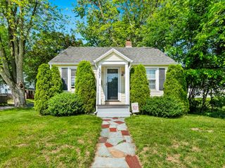 307 Boutelle St, Fitchburg, MA 01420