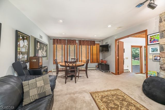 33 Radcliffe Dr, Sparta Twp., NJ 07871