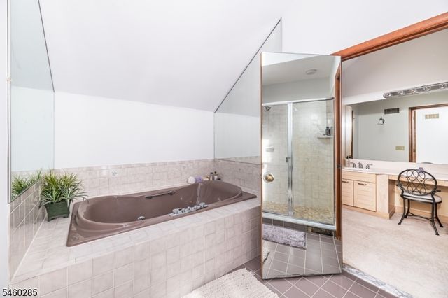 33 Radcliffe Dr, Sparta Twp., NJ 07871