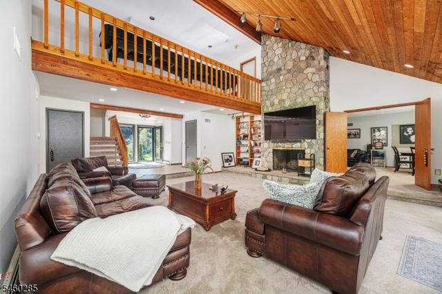 33 Radcliffe Dr, Sparta Twp., NJ 07871