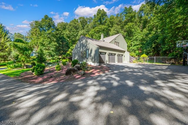 33 Radcliffe Dr, Sparta Twp., NJ 07871