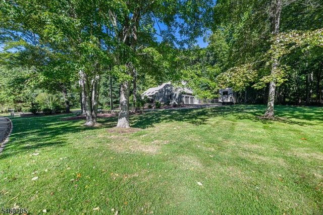 33 Radcliffe Dr, Sparta Twp., NJ 07871