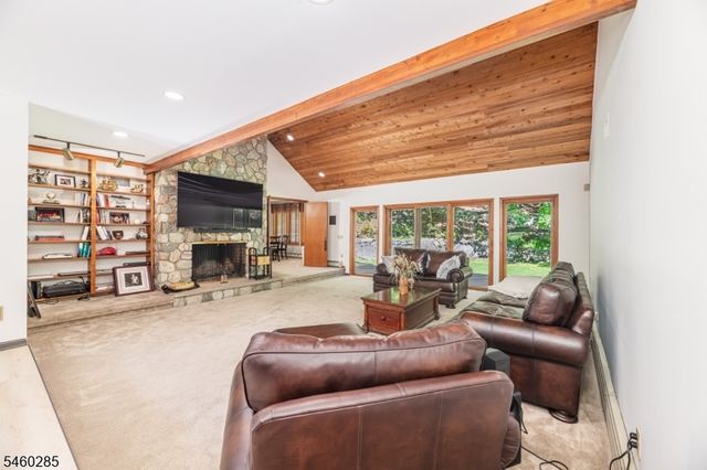 33 Radcliffe Dr, Sparta Twp., NJ 07871