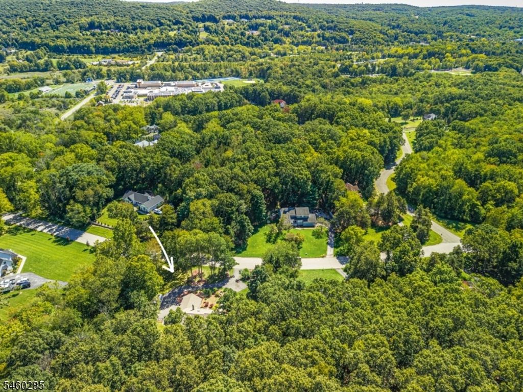33 Radcliffe Dr, Sparta Twp., NJ 07871 — photo 3