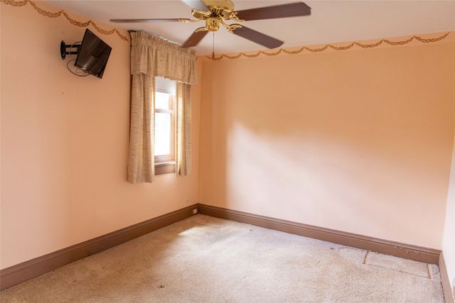 601 E 5th Street, Prairie City, IA 50228